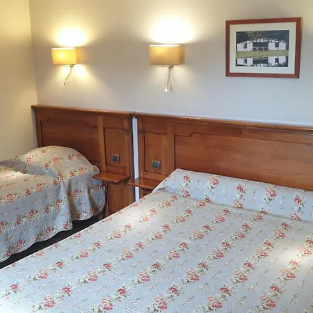 Hotels Logis Eskualduna Chez Katina