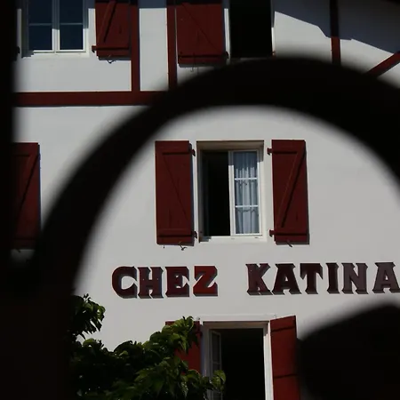 호텔 Hotels Logis Eskualduna Chez Katina 2*