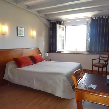 Hotels Logis Eskualduna Chez Katina