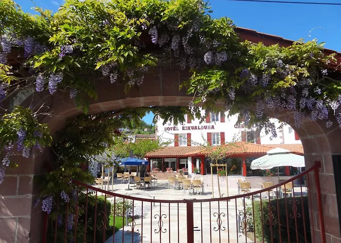 Eskualduna Chez Katina