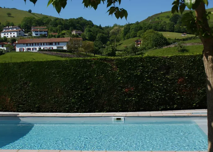 Eskualduna Chez Katina Hotel